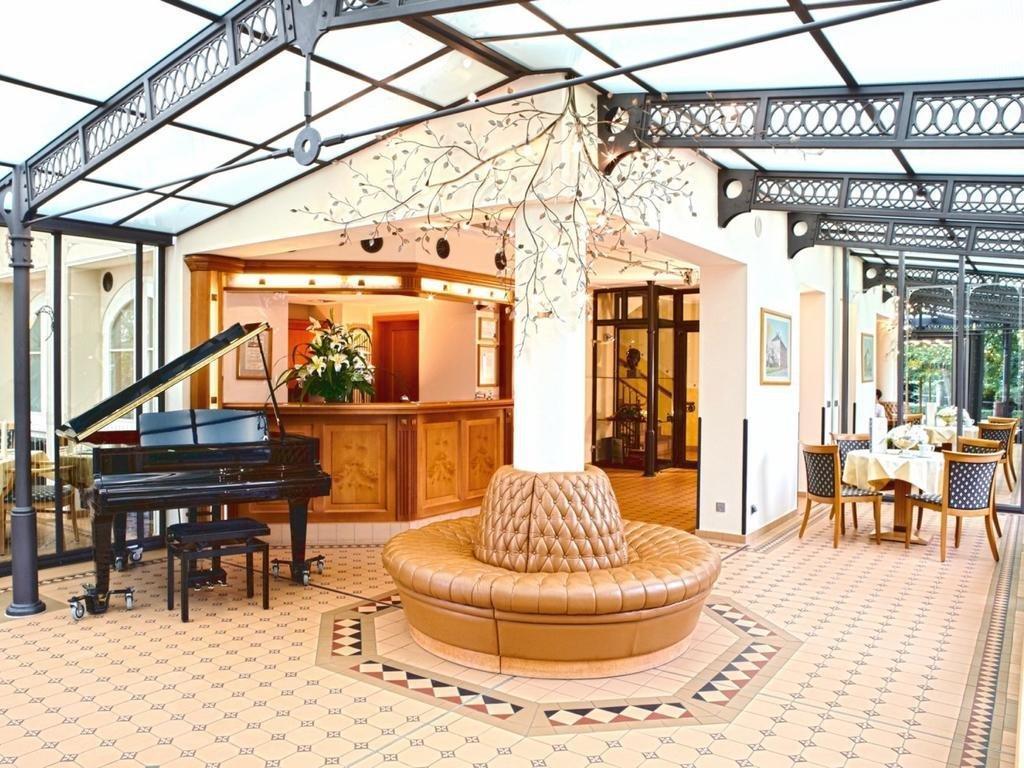 Allee Hotel نويشتات أن در آيش المظهر الخارجي الصورة